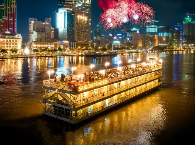 Giá Vé Du Thuyền Saigon Princess 2026 Bao Nhiêu? Trải Nghiệm Có Đáng Tiền?