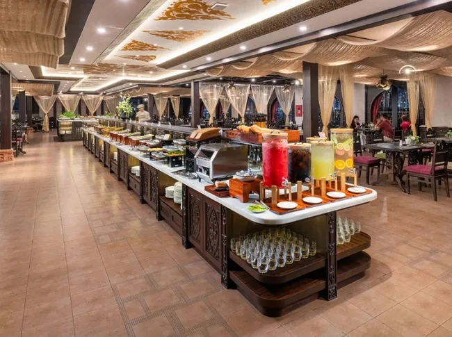 Thực Đơn Du Thuyền Rever 5 Sao Có Gì Hấp Dẫn? Gợi Ý Set Menu Đáng Thử